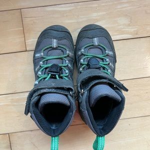 Keen toddler boots